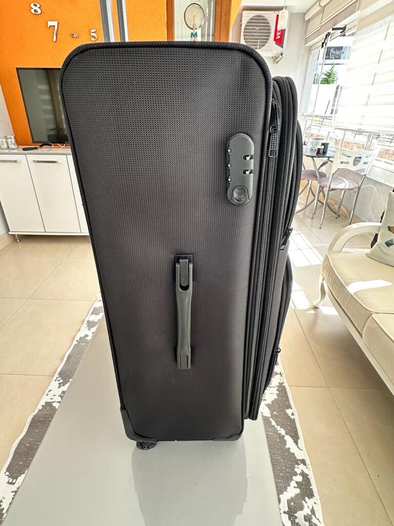 Büyük Boy Valiz - 9