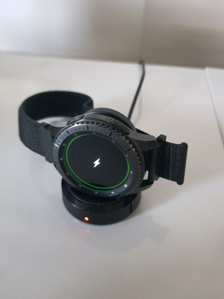 2 saat birden SAMSUNG S3 FRONTİER & GALAXY WATCH 42MM ROSE GOLD - 5