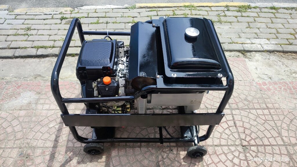 16KVA BENZİNLİ TRİFAZE JENERATÖR MOTOR ÇİFT SİLİNDİR - 2