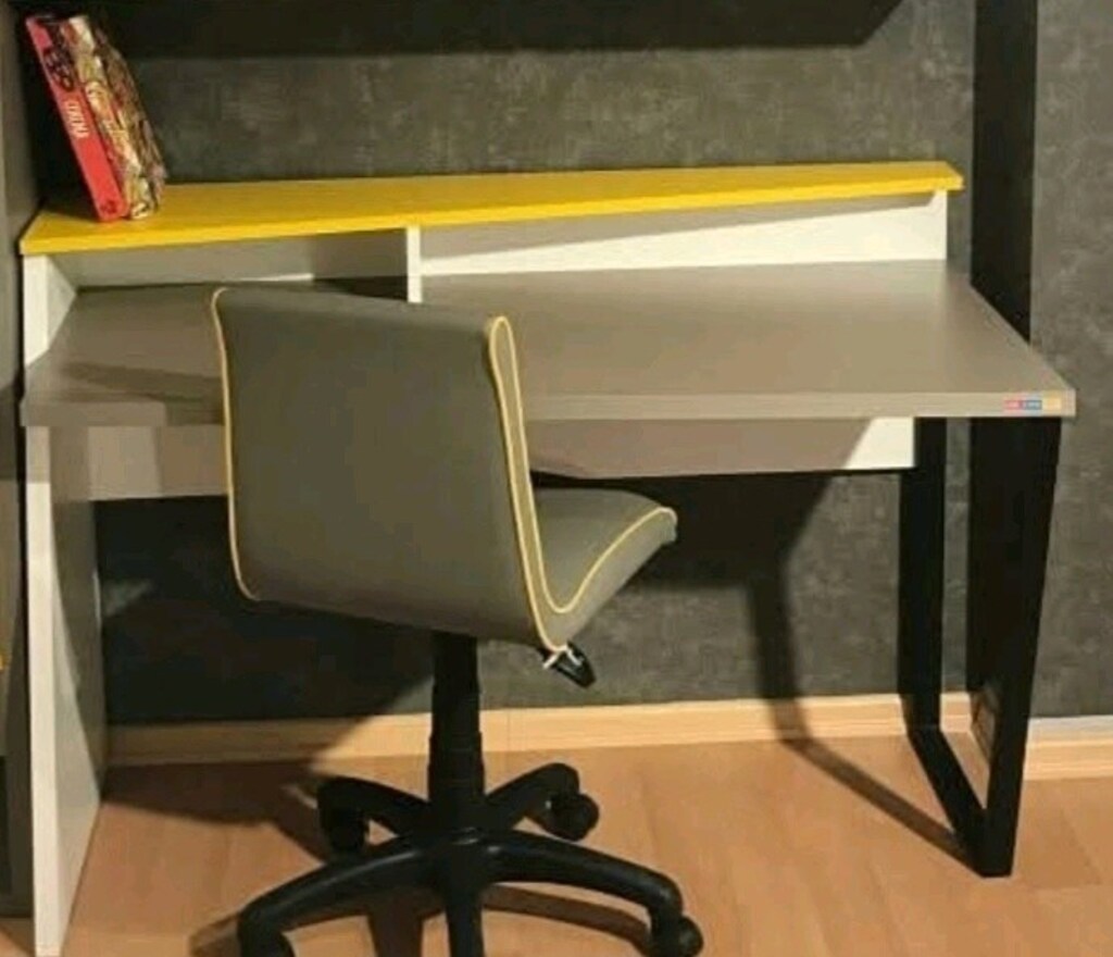 çalışma masasi - 4
