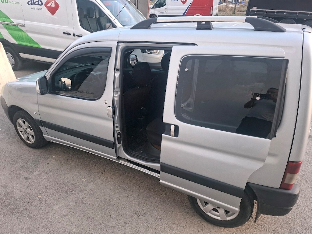 pegeout partner 2006 model tertemiz 182 bin km de - 5