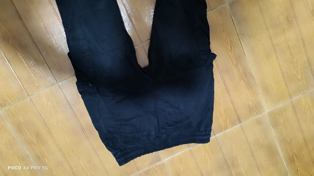 #Mavi Jeans kargo pantolon.Bel üstte az renk solması..Eni çekilince 43 - 5