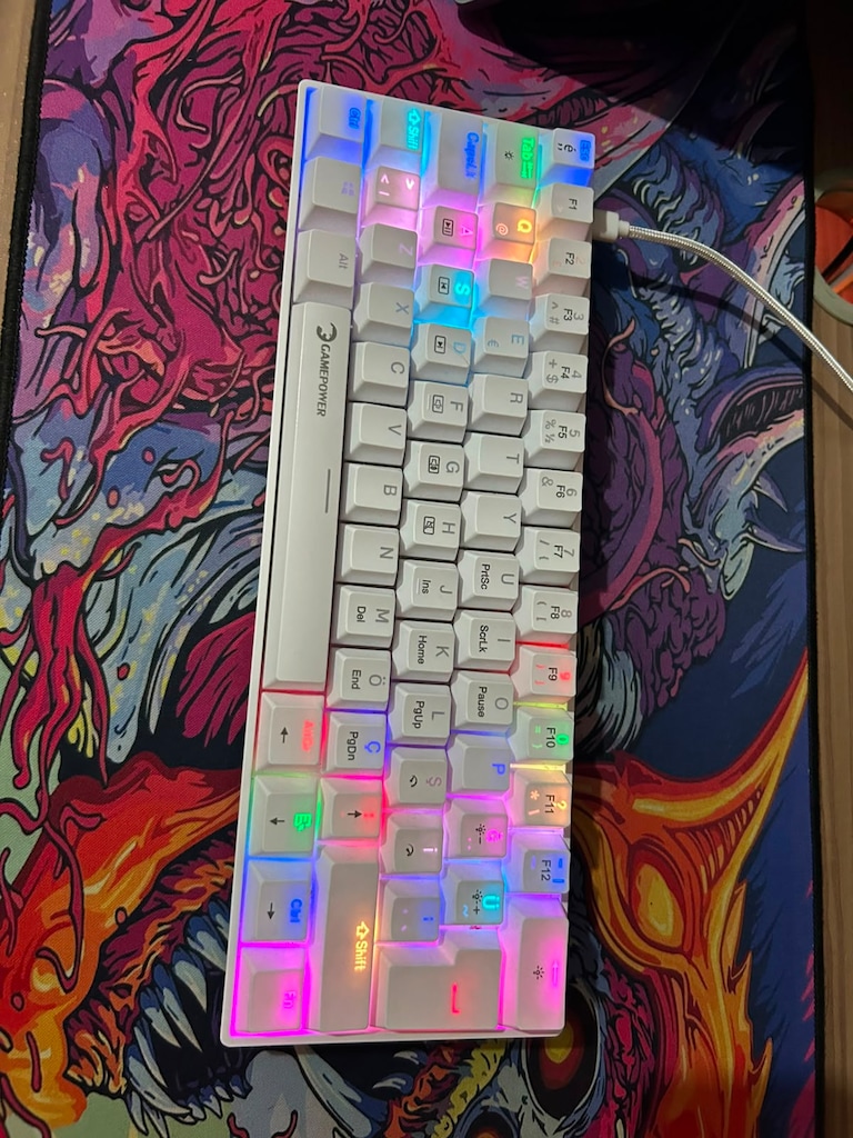 2.5 Yıl Garantili GamePower Lyra %60 RGB Mekanik Klavye - 2
