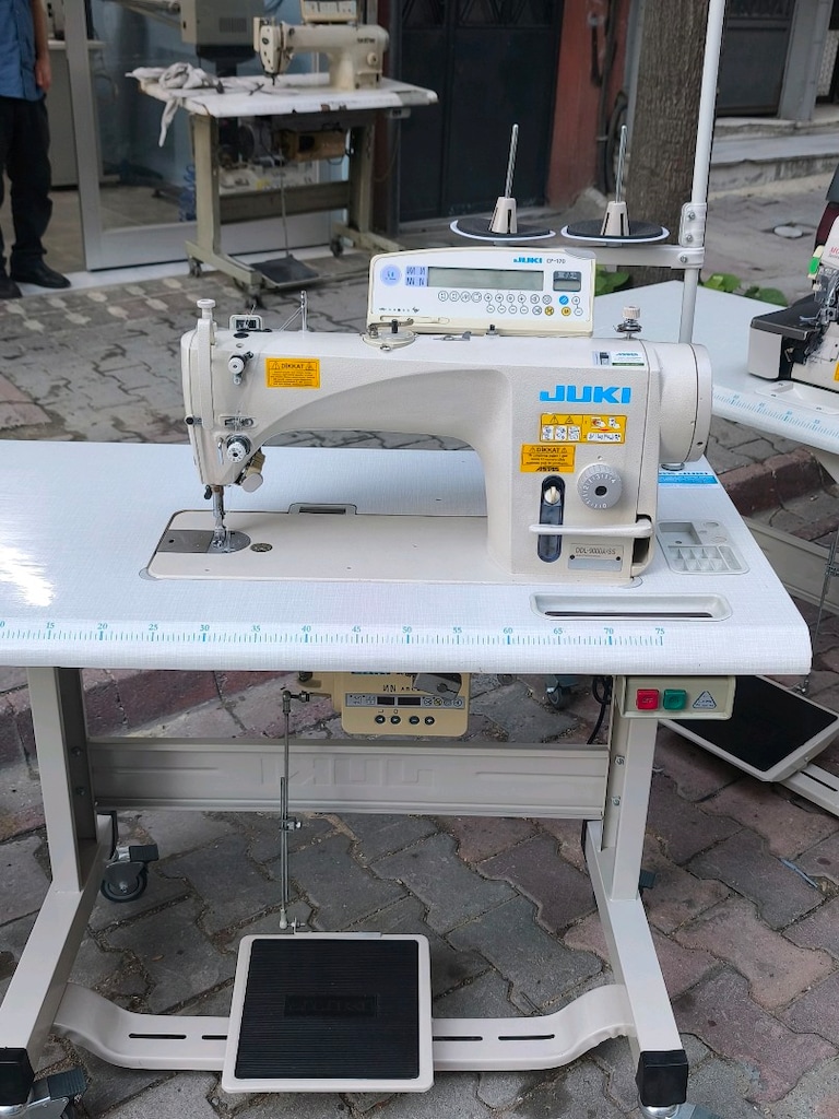 JUKİ 9000ASS DÜZ DİKİŞ MAKİNASI SIFIRDAN FARKSIZ - 2