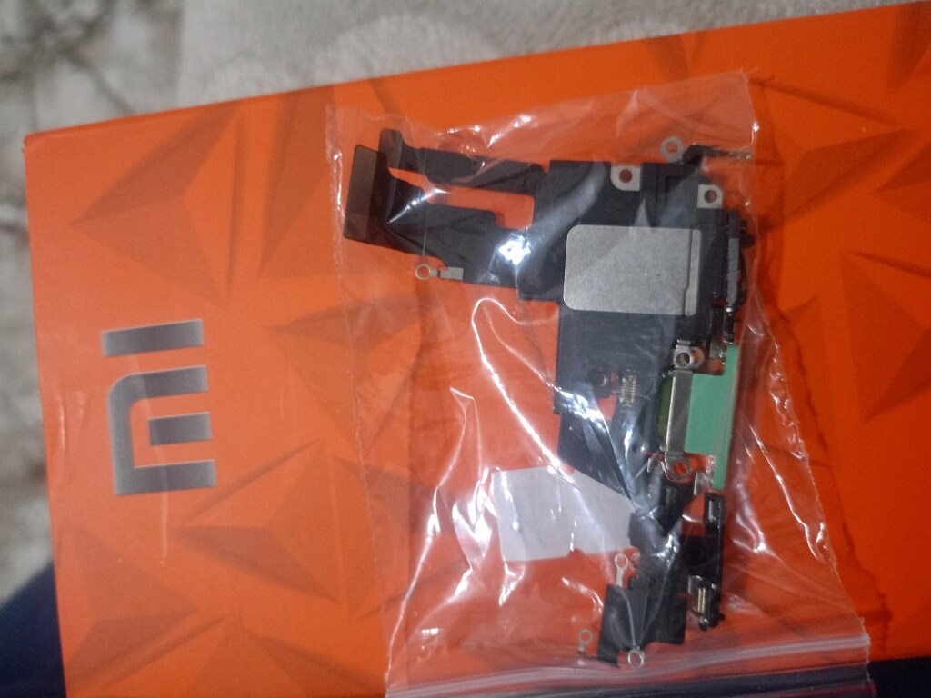 İphone 11 orjinal sarz soket fılmı. - 3