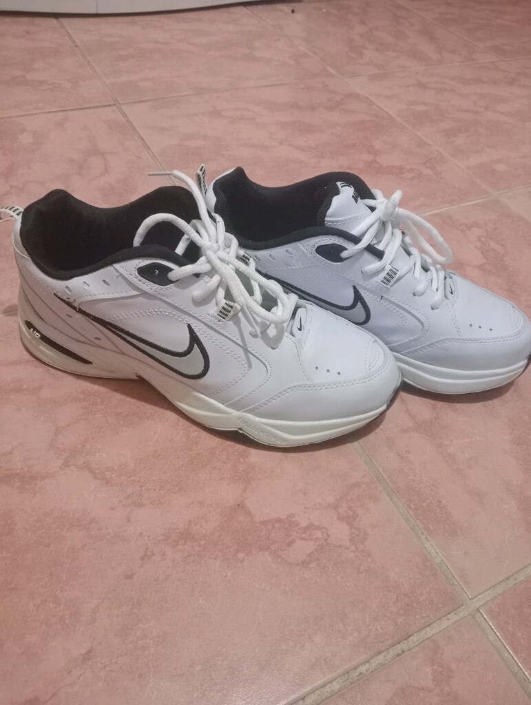 nike Air monarch - 9