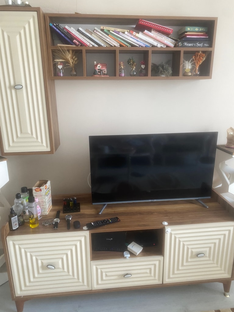 Evin bütün eşyaları satılıktır. Kondisyon %95 - 3