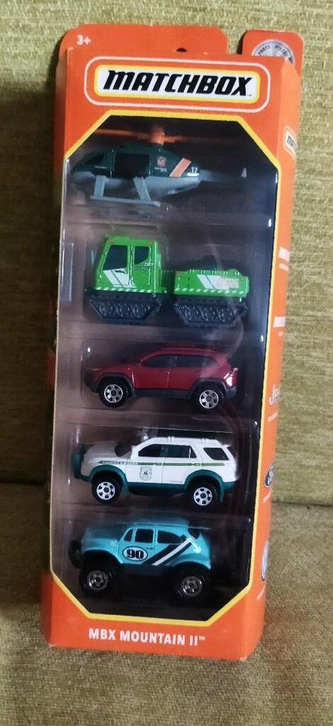Matcbox oyuncak araba 5 li - 2