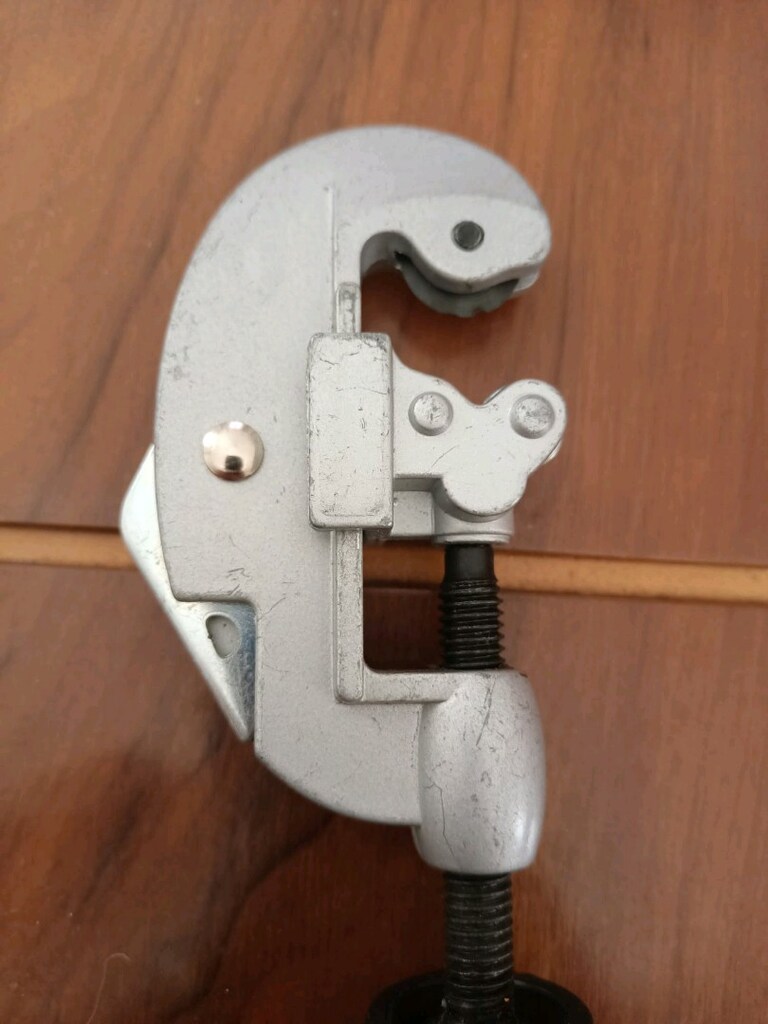 Boru kesme aleti AÇIKLAMA - 3
