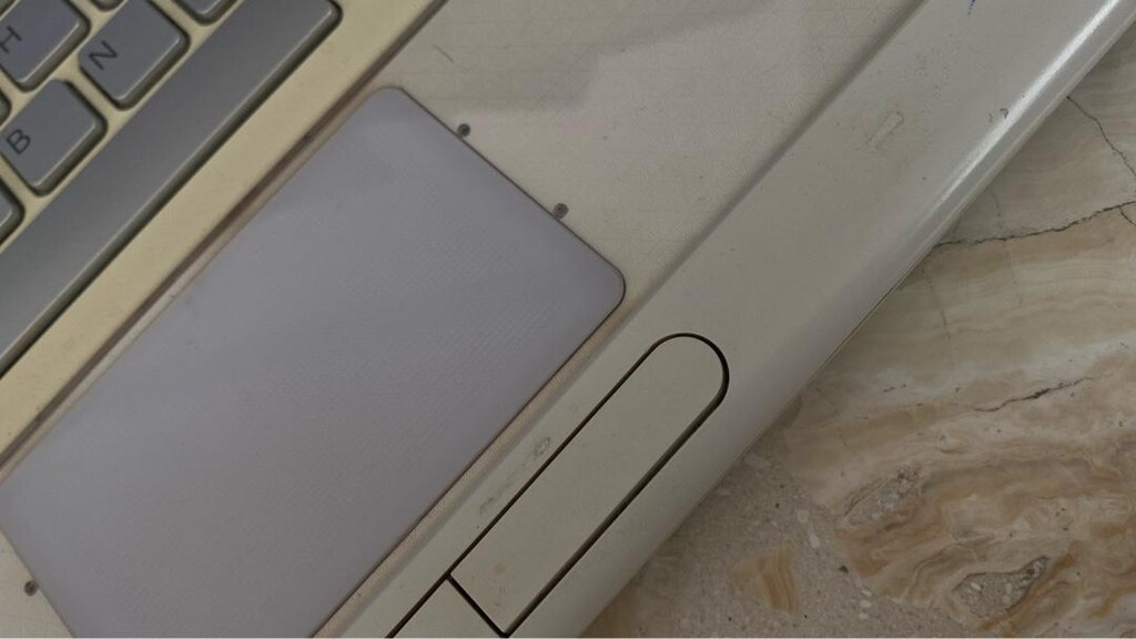 Sony laptop - 3