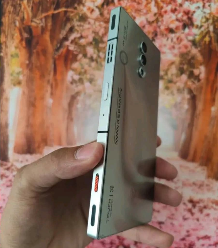 REDMAGİC 8S PRO 512GB HAFIZA 16+12 GB RAM AMİRAL GEMİSİ OYUNCU TELEFON - 6