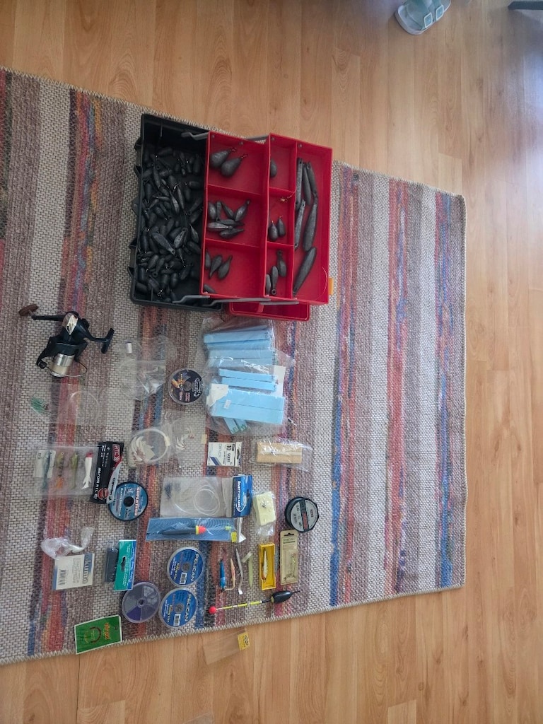 Toplu Balıkçılık Seti – Takım Çantası + 8 kg Kurşun + Makara + Misina - 4