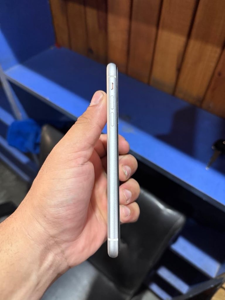 İPHONE XR 64 GB BEYAZ TR - 7