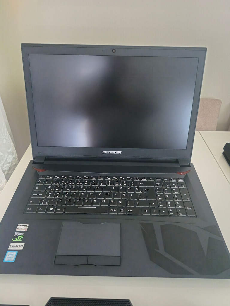 Monster Tulpar T7 V13.1.1 17.3" / i7-7700HQ / GTX 1060 6GB / 16G - 2