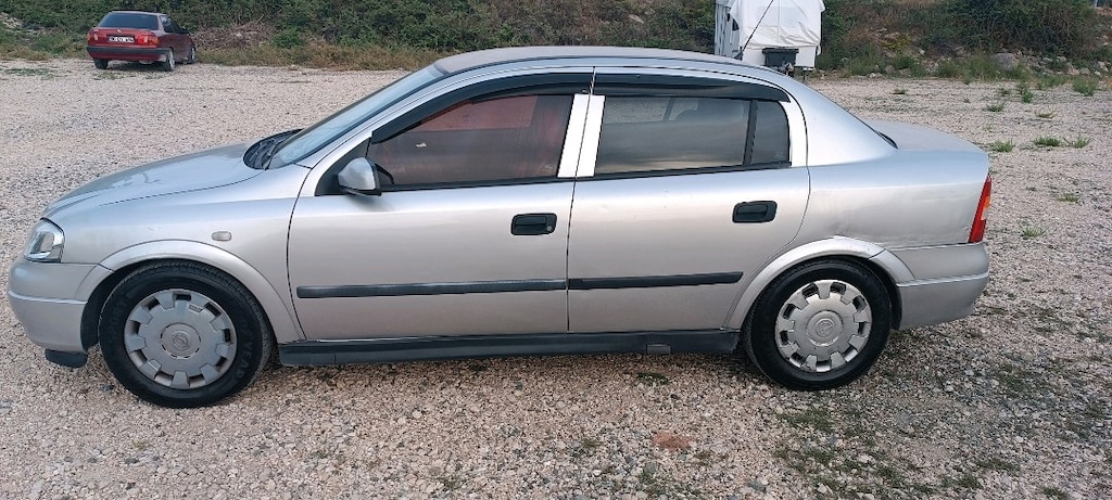 Memurdan Opel Astra 1.4 - 5