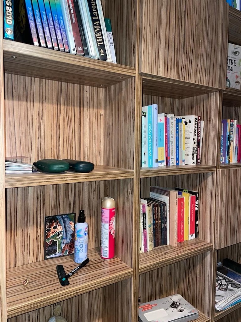 28 Bölmeli, 3 Kapaklı MDF Kitaplık – Sökülebilir, Minifixli - 4