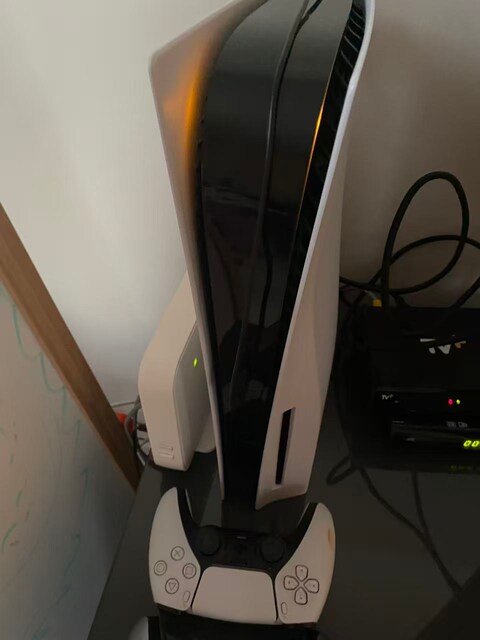 Playstation 5 PS5 Dijital 1 TB - 2 Kol - Temiz