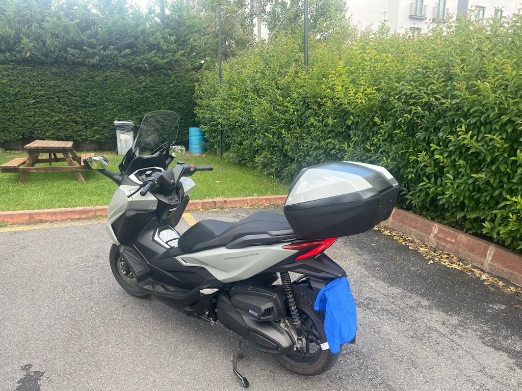 Honda Forza 250 Gri - 10