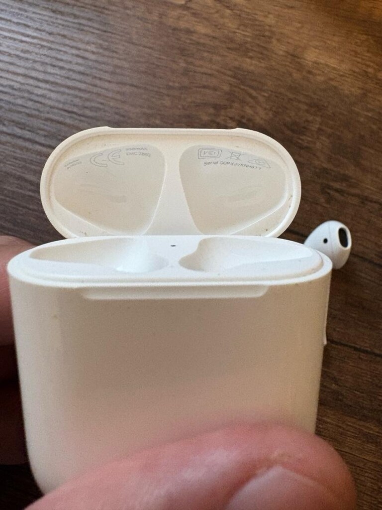 Apple Airpods 1. Nesil Kutu ve Kulaklık - 2