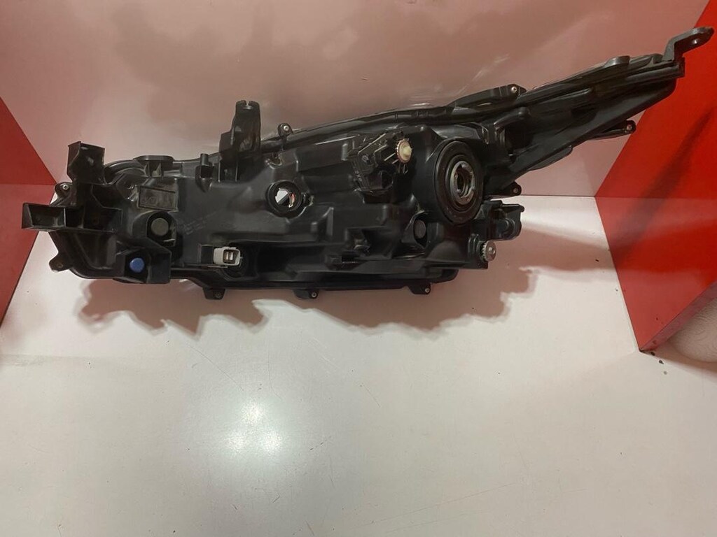 TOYOTA COROLLA 19-26 LELDİ SAĞ FAR ORJİNAL HATASIZ - 5