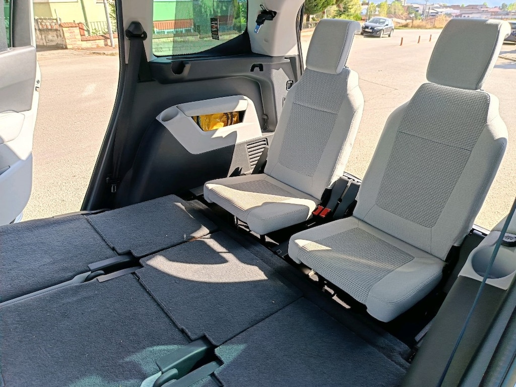 7 kişilik otomobil AİLE ARACİ Peugeot 5008 - 15