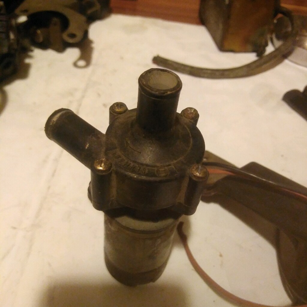 MERCEDES YARDIMCI ISITMA SOĞUTMA SU POMPASI W126 W109 W123 R107 300SEL - 3