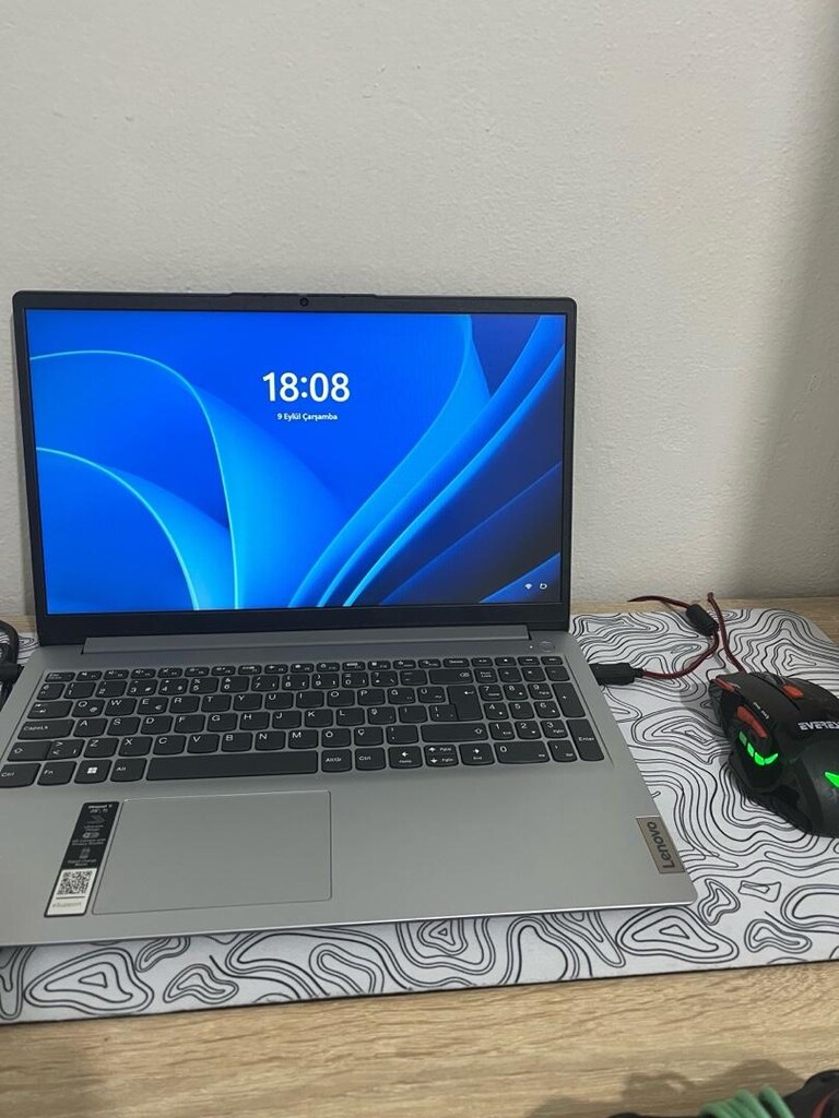 Lenova leptop 4gb ram - 3