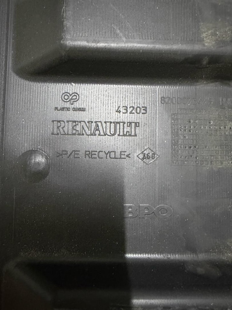 Megane 2-II Ön Tampon Alt Bakaliti (2003-2005) 8200073445 -Renault Mai - 3