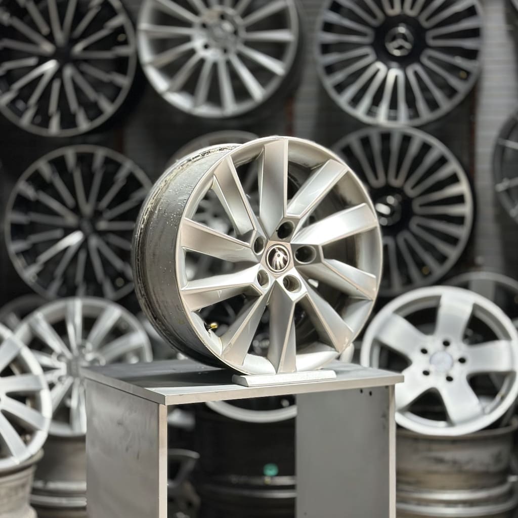 17 inç 5x112 Skoda Superb Orj. Ekipman Jant 3 Adet 2. El - 2