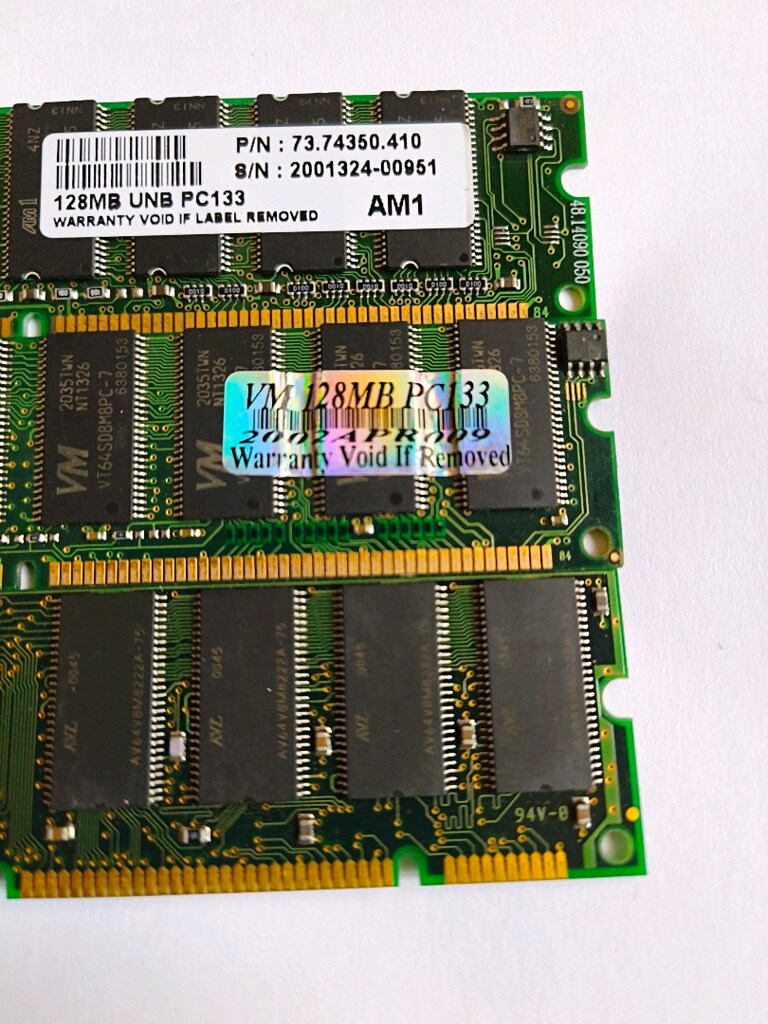 128 MB. REM. 133 MHZ SD - 4