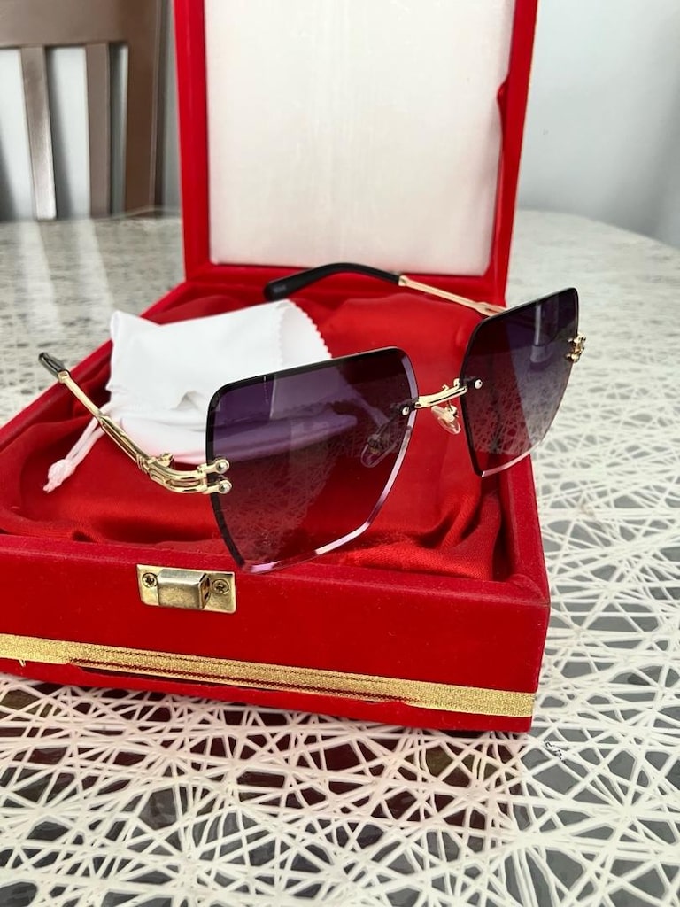 Chanel Altın Çerçeveli Modern Geometrik kadın Güneş Gözlüğü… - 3