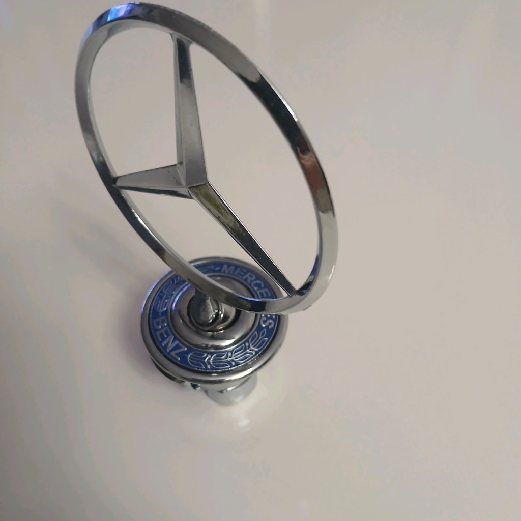 Mercedes logo - 3