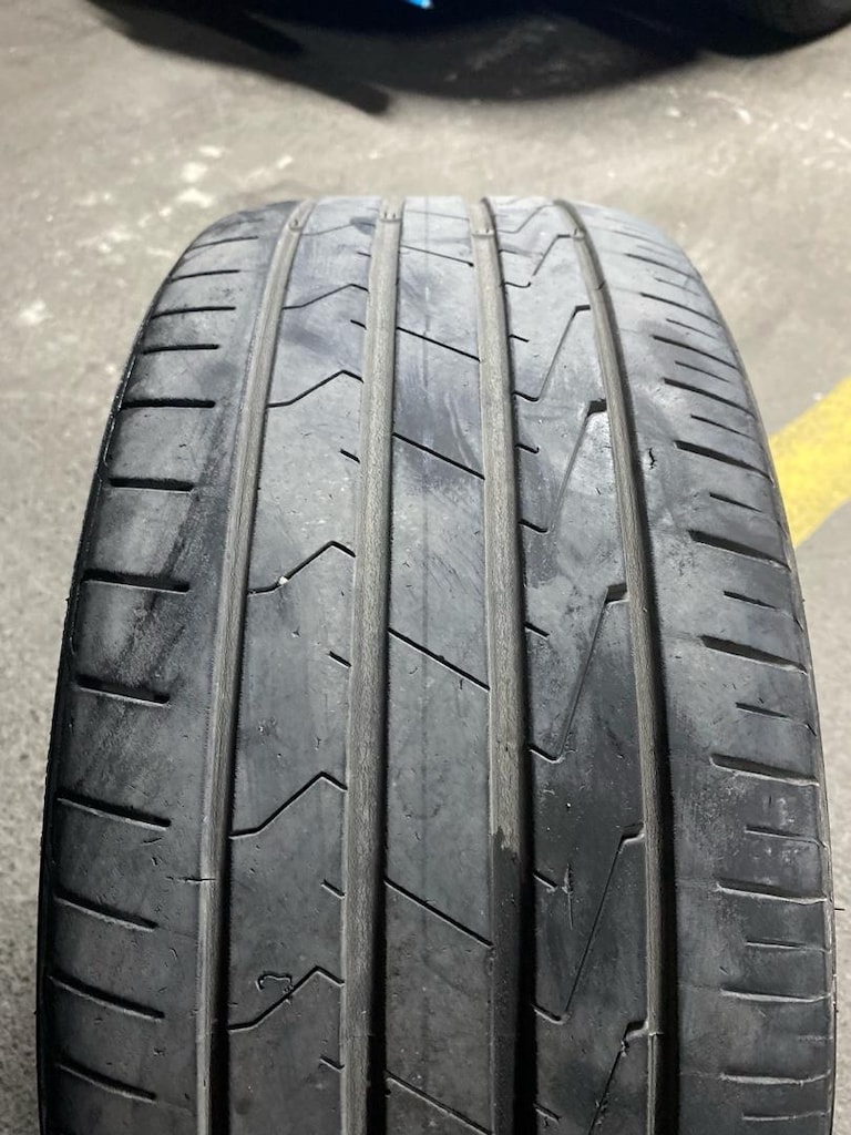 Hankook Lastik 215 45 17 - 6