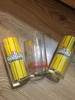 üç adet bardak - 2
