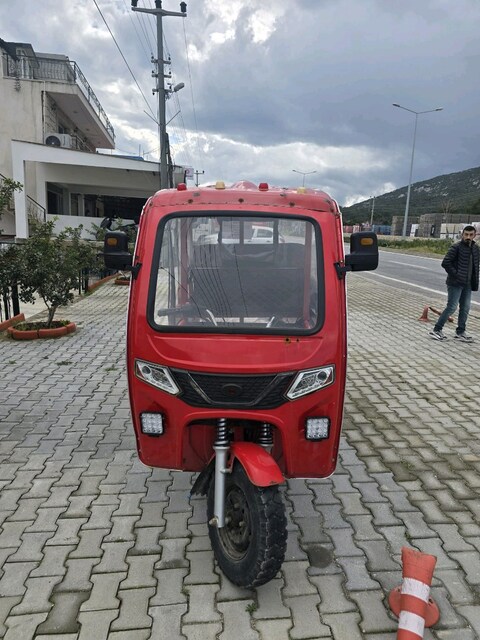 Küba Cargo 180 150 cc benzinli üç teker motor