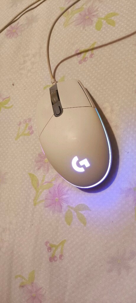 Logitech G102 Lightsync Gaming Mouse - 3