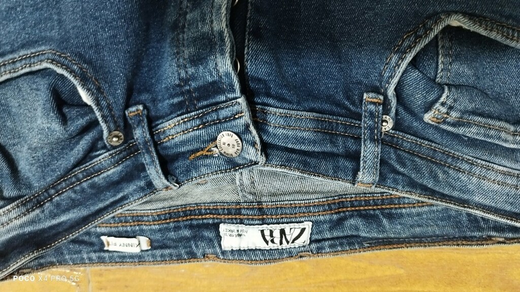#Zara Jeans pantolon..Siyahı da var..Eni çekilince 43 Boy 91 ??? - 2