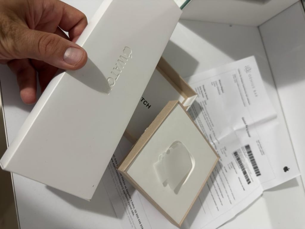 Apple Watch 10 46mm - 2