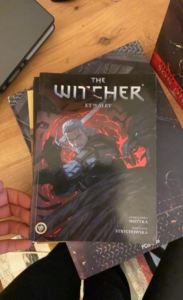 The Witcher Kitap Seti - 2