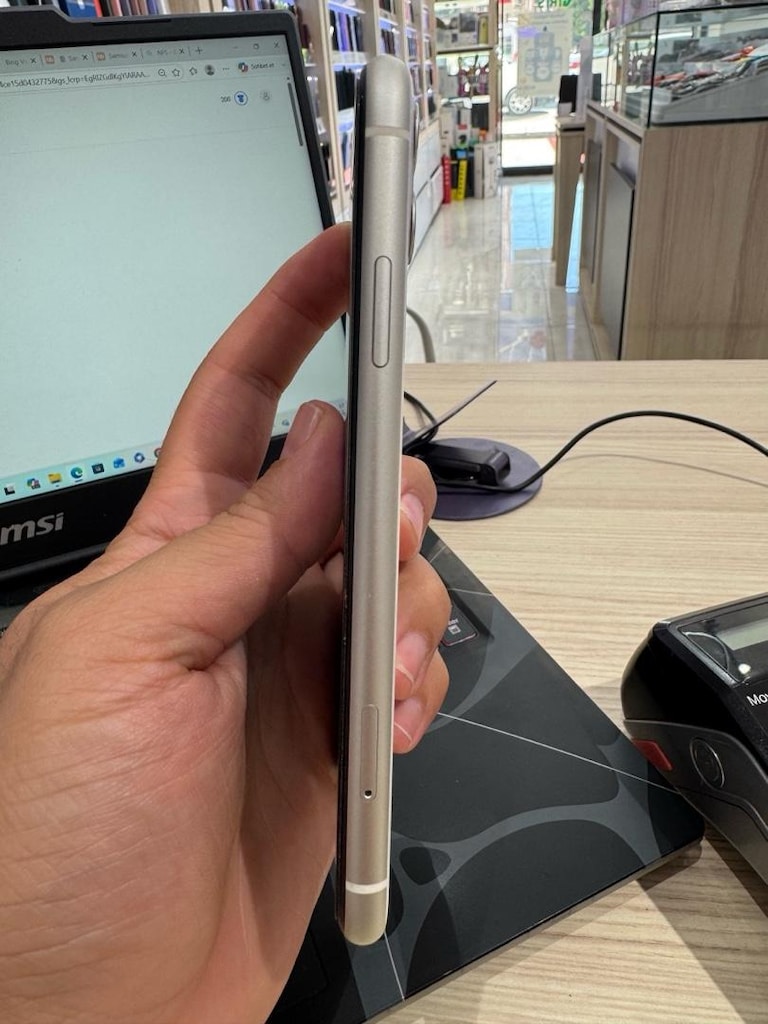 İPHONE 11 128 GB HATASIZ - 3