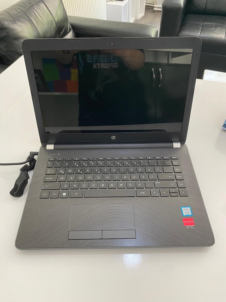 HP 14-AL107NT /I5 8250U/8GB DDR4/240GB SSD/R5 M330 2GB - 7