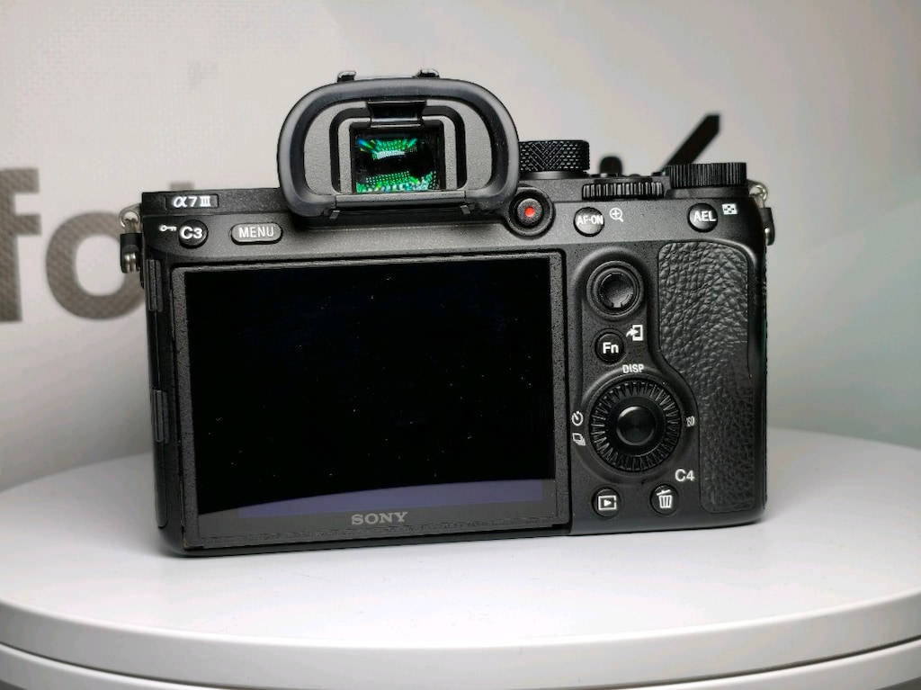 SONY A7 III BODY 4K DA SIFIR AYARINDA FOTO KLİNİK İZMİT DE - 3
