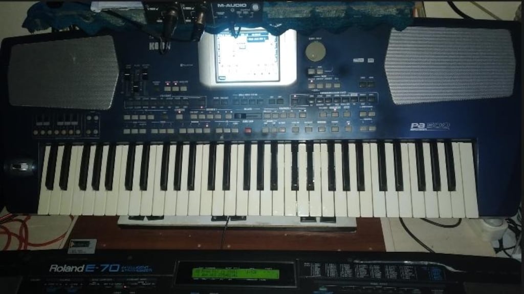 PA500TR VE ROLAND E70 TEMİZ SATILIK - 5