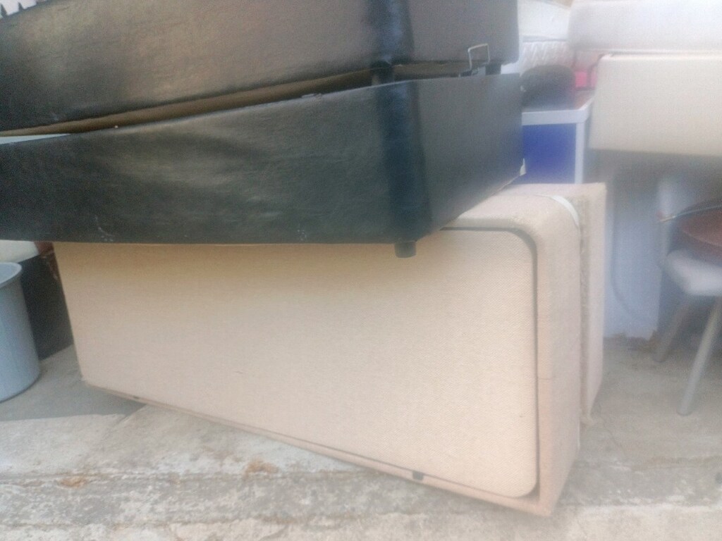 150*200 ebatında çift kişilik Baza - 3