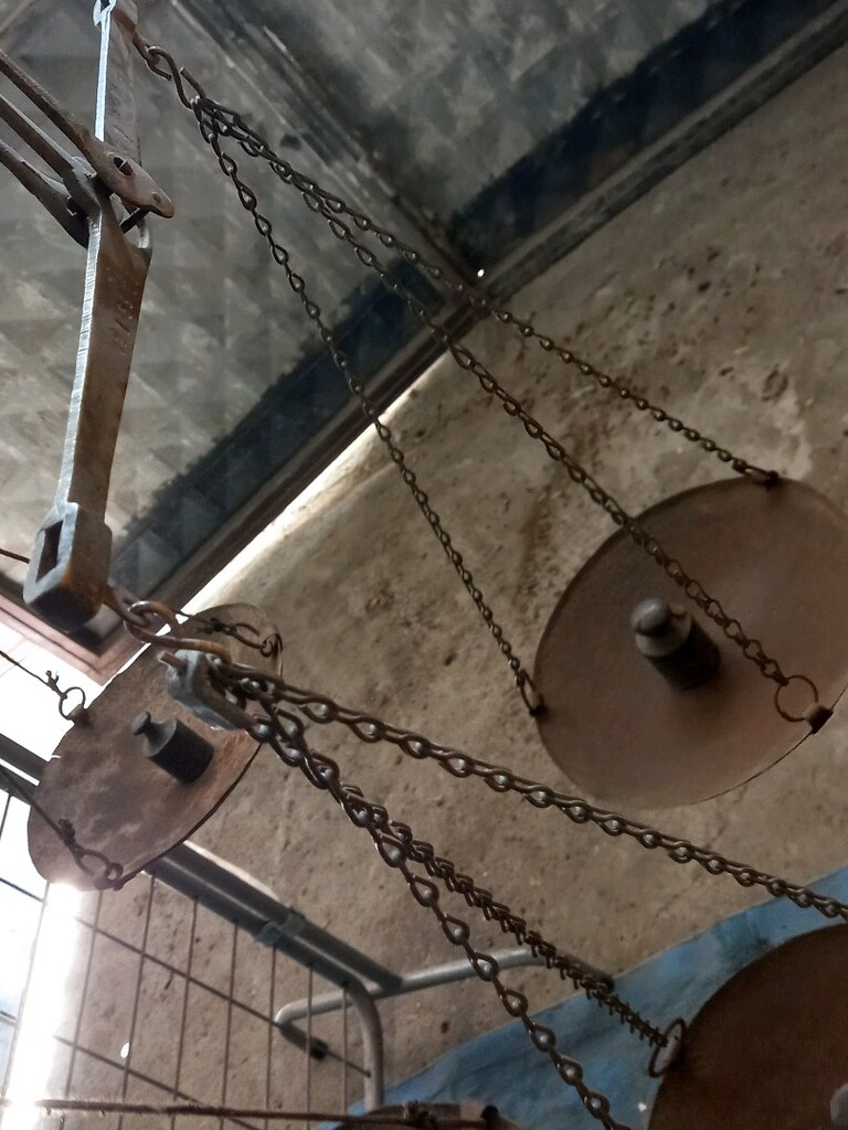 çok eski asırlık 2 adet kefeli el teraziler, bakır kefelide mevcut. - 4