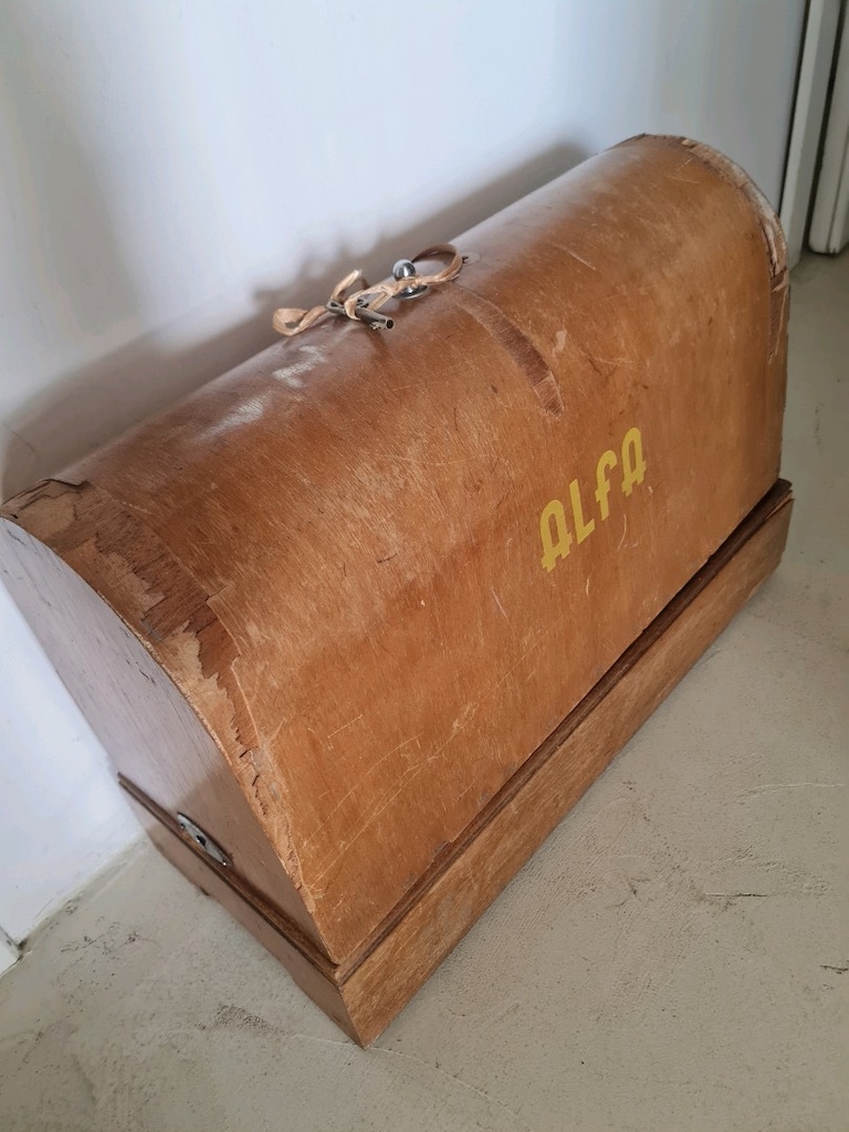 Alfa ispanyol Yapımı Antika Dikiş Makinesi - 5