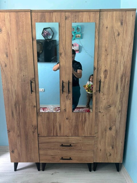 4 KAPILI CEVIZ DOLAP GARDROP