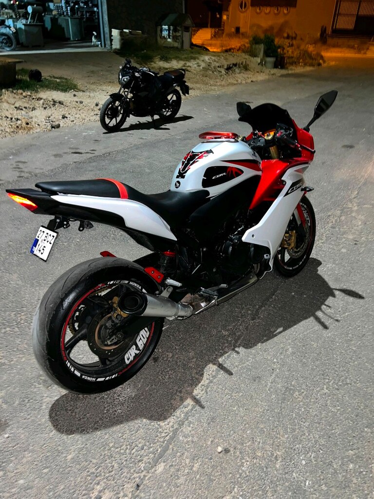 Honda CBR 600 FA - 3