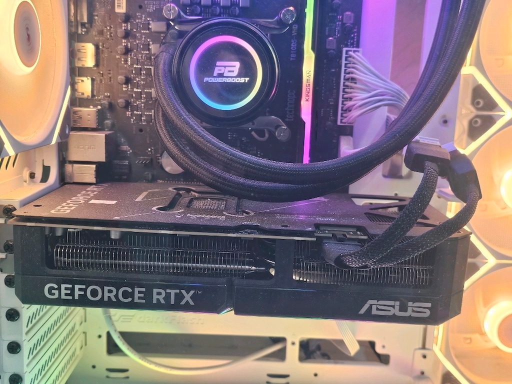 TechnoPc Aurora Core Ultra 5 225F RTX 5070 16GB Ram 512GB SSD - 4