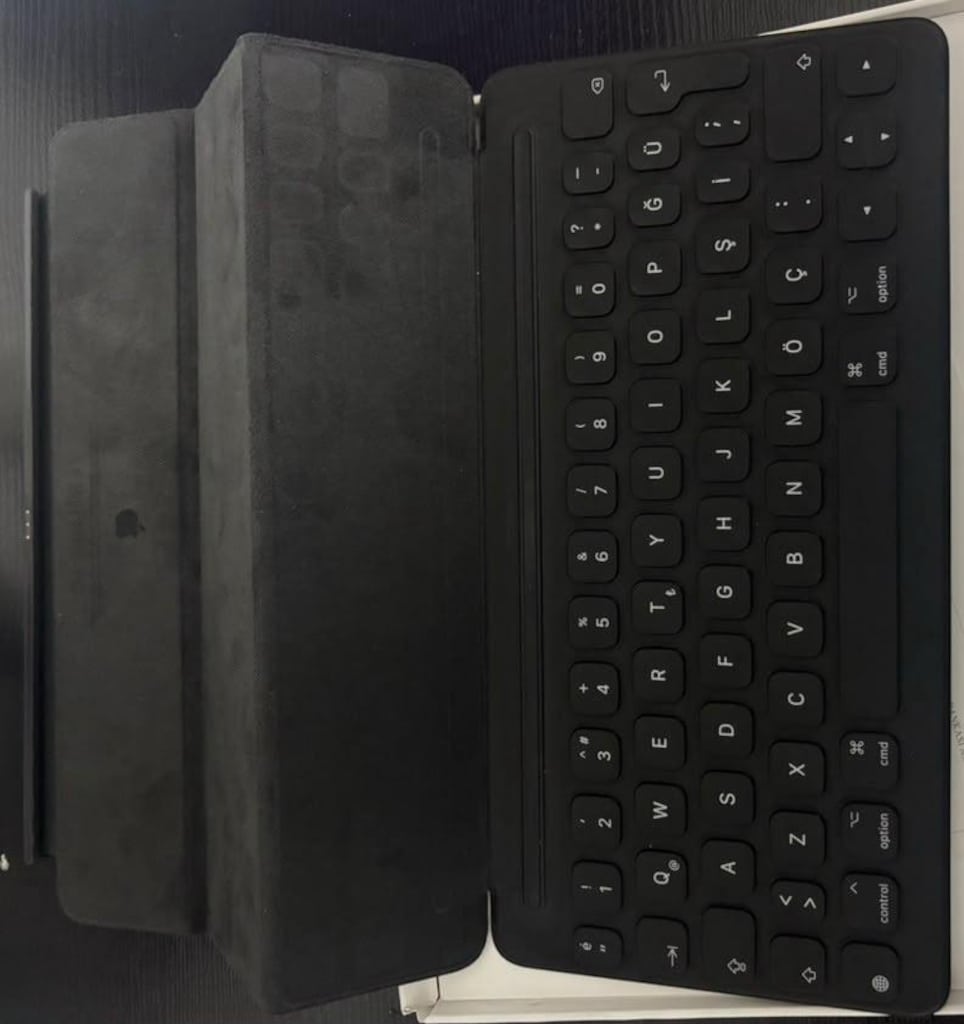 Apple Smart Keyboard Folio 11" iPad 2. Nesil Uyumlu Türkçe Q Klavye - 3